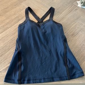 Lululemon tank top with shelf bra